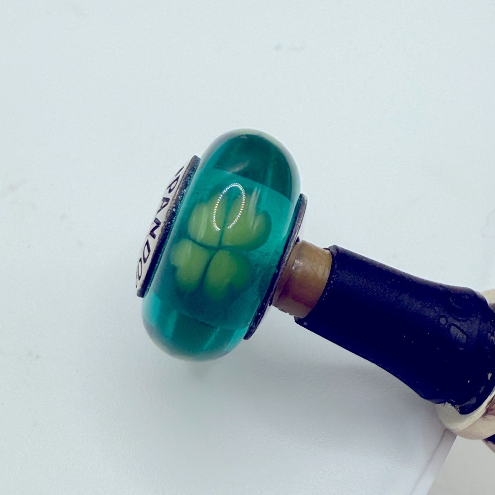 Pandora “Kiss Me I’m Irish” Murano Glass Bead! Retail $45 - $35